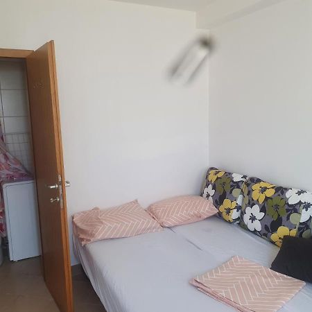 Small Studio Mali Losinj Ngoại thất bức ảnh